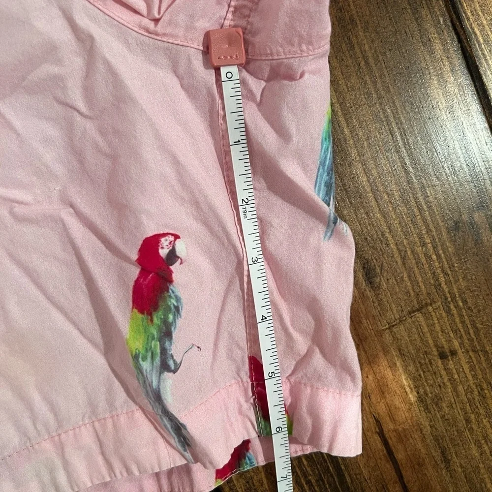 Modern Amusement men’s pink parrot print swim trunks size medium, GUC, lined.
